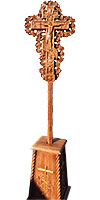 Запрестольный крест с тумбой (крест 600-400-40, посох 1200-50-50, тумба 700-400-400)