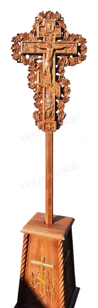 Запрестольный крест с тумбой (крест 600-400-40, посох 1200-50-50, тумба 700-400-400)